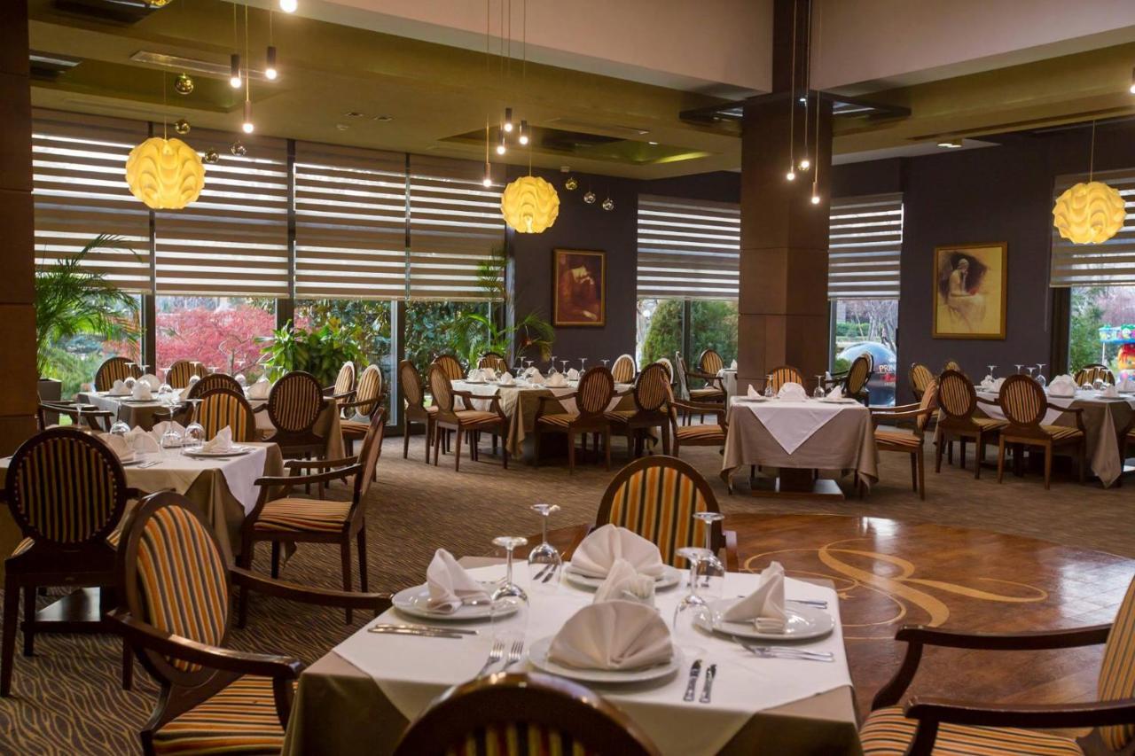 Park Hotel Romantica 스빌렌그라드 외부 사진
