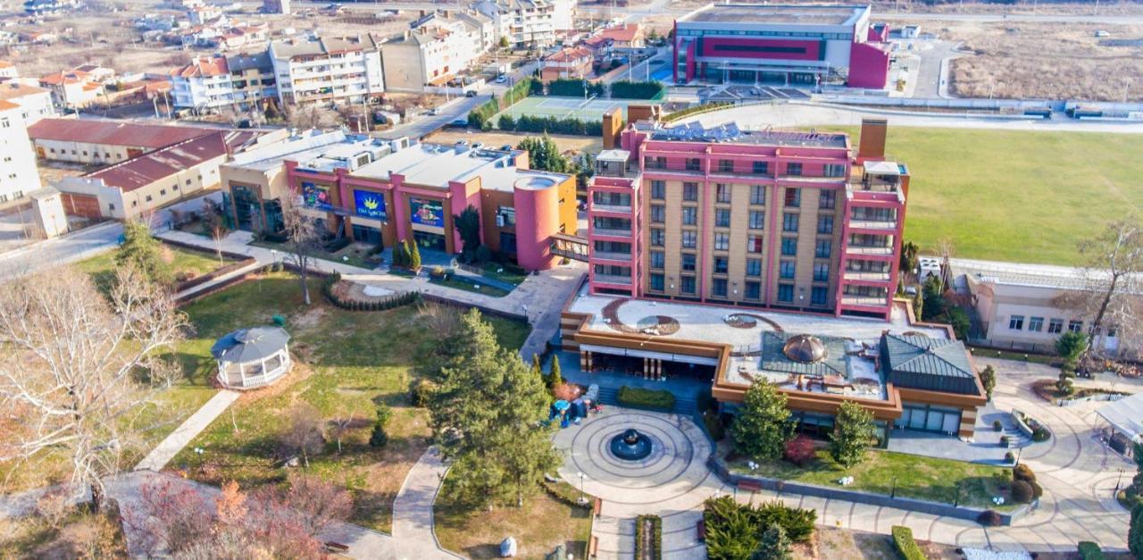 Park Hotel Romantica 스빌렌그라드 외부 사진