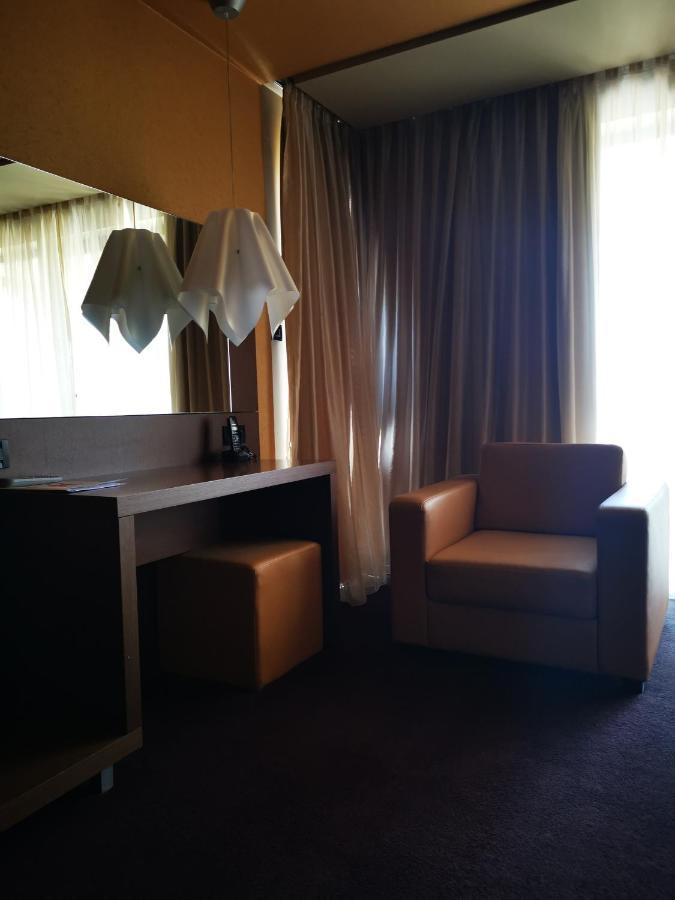 Park Hotel Romantica 스빌렌그라드 외부 사진