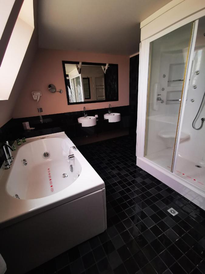 Park Hotel Romantica 스빌렌그라드 외부 사진