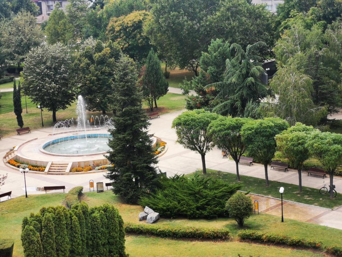 Park Hotel Romantica 스빌렌그라드 외부 사진